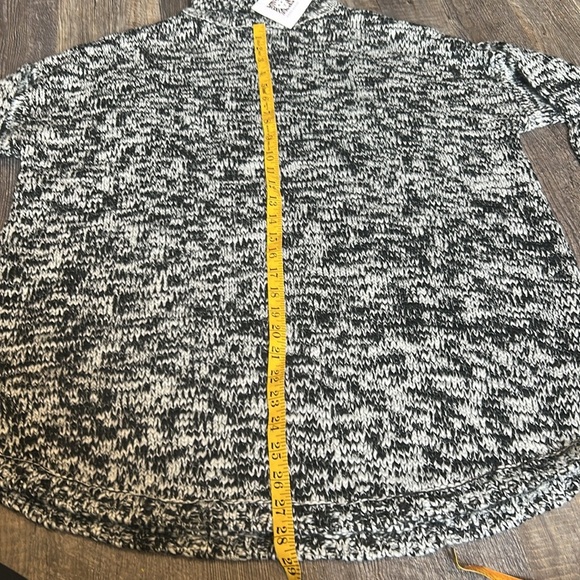 NWT Anne Klein Sport Turtleneck - Picture 3 of 11